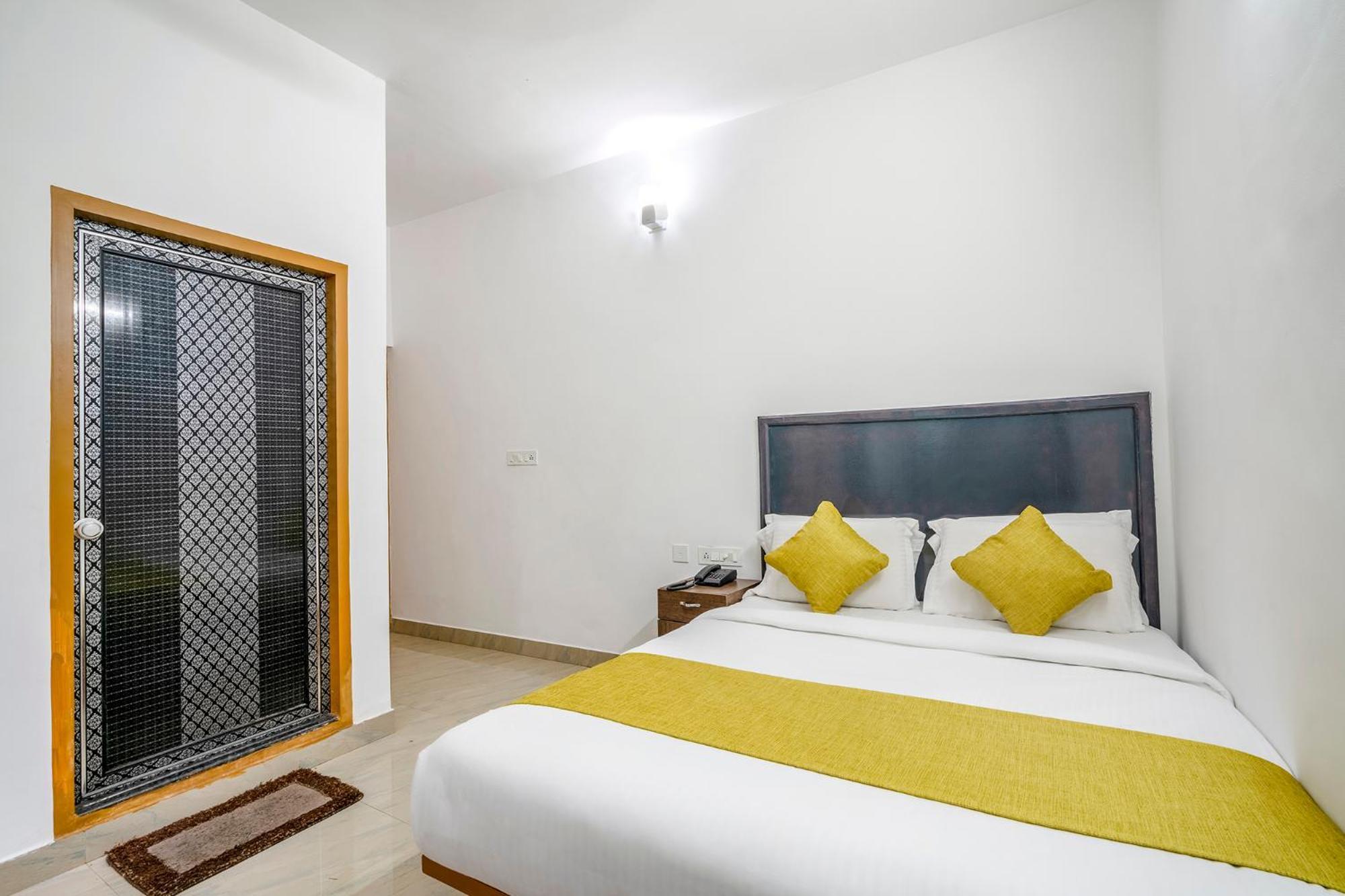 Fabhotel Abrigo Residency Anaviratty Екстер'єр фото